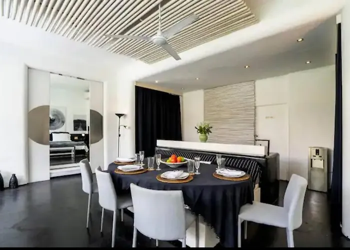 Villa Love Villa