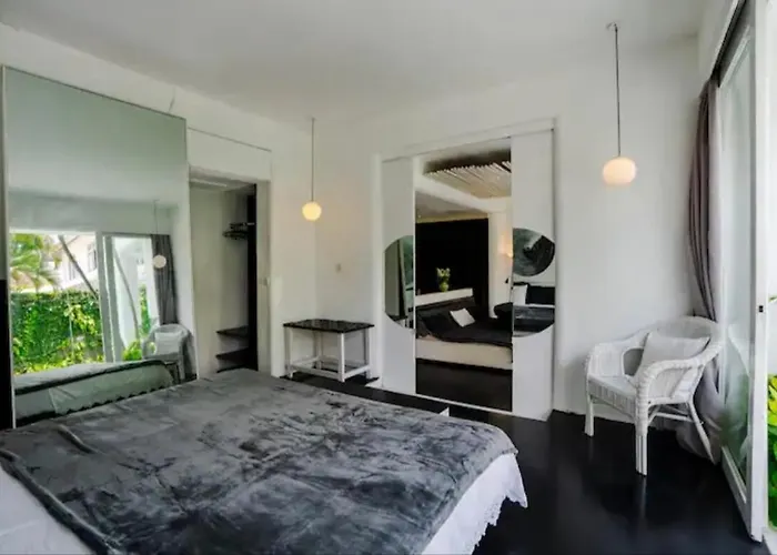 Villa Love Villa