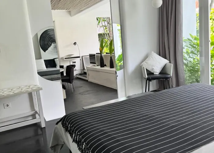 Villa Love Seminyak (Bali)